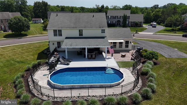 41 EDMONDS DR, Royersford, PA 19468