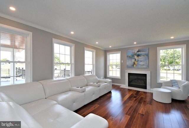 41 EDMONDS DR, Royersford, PA 19468