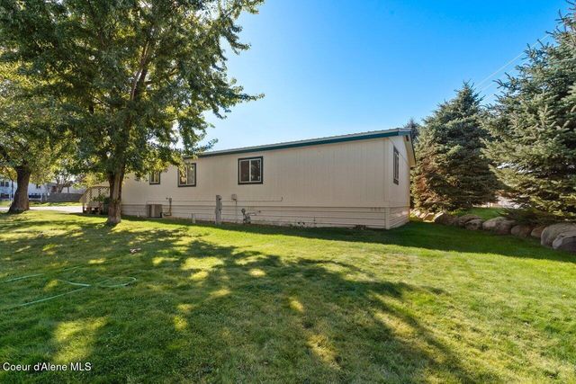 892 N Knights Ln, Post Falls, ID 83854