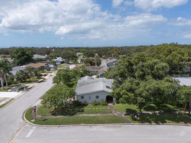 11040 141ST WAY, Largo, FL 33774