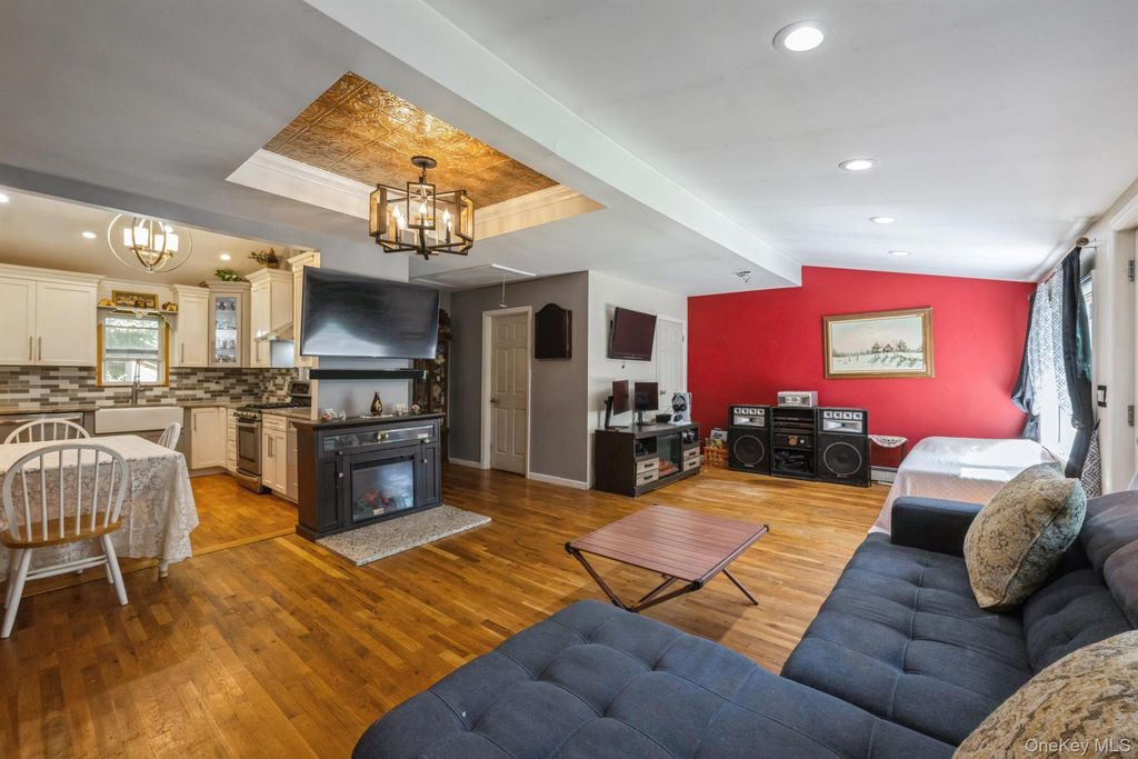 25 Tamarack Road, Rocky Point, NY 11778 — photo 4