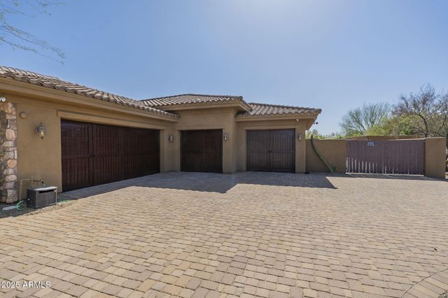 15135 E MONUMENT Road, Scottsdale, AZ 85262