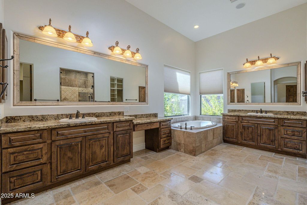 Image 22 of property listing at 15135 E MONUMENT Road, Scottsdale, AZ 85262