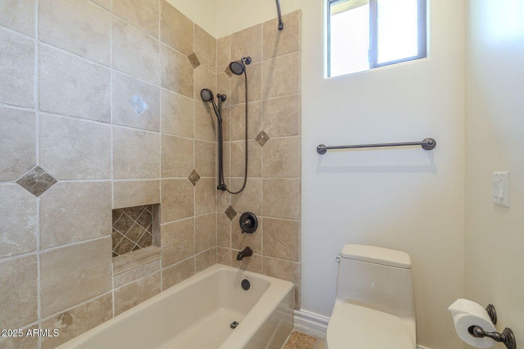 Image 28 of property listing at 15135 E MONUMENT Road, Scottsdale, AZ 85262