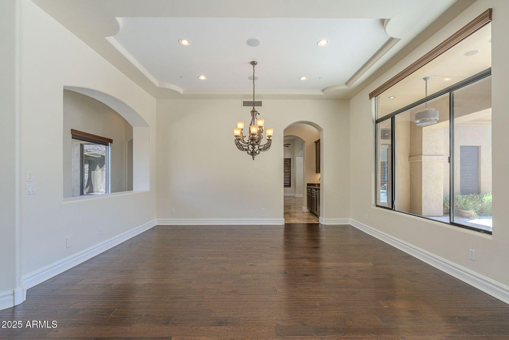 Image 5 of property listing at 15135 E MONUMENT Road, Scottsdale, AZ 85262