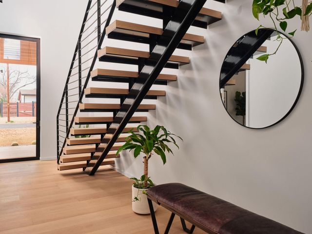 6411 Cary DR, Austin, TX 78757