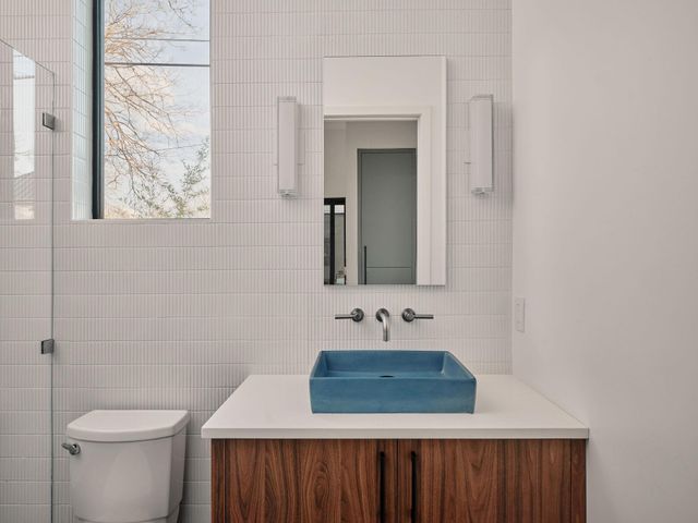 6411 Cary DR, Austin, TX 78757