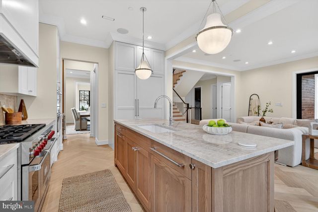 5407 CENTER ST, Chevy Chase, MD 20815