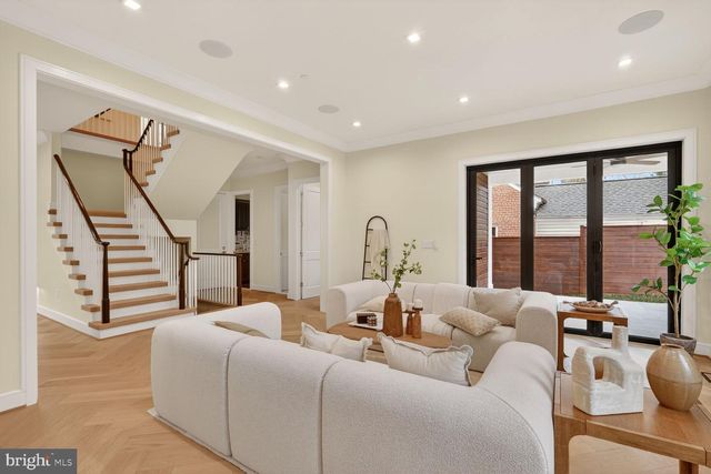 5407 CENTER ST, Chevy Chase, MD 20815