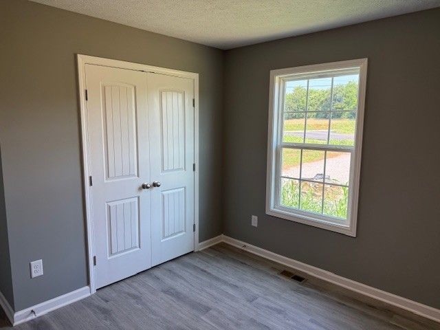 12 Hesselly Rd, Decherd, TN 37324