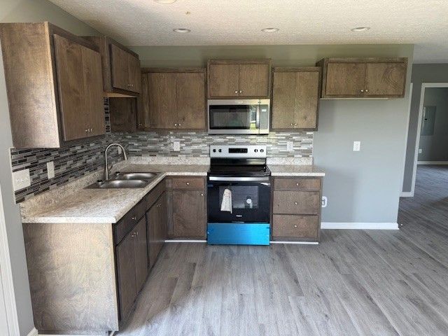 12 Hesselly Rd, Decherd, TN 37324