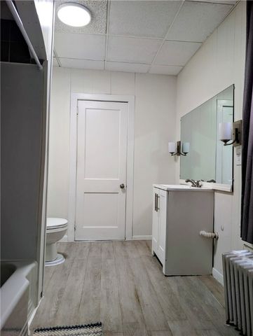 706 East Washington Avenue, Elmira City, NY 14901