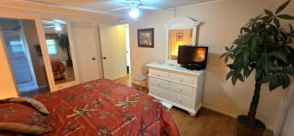 Image 15 of property listing at 40 CONCORD LANE 6, Palm Harbor, FL 34684