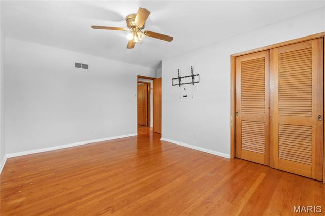 7958 Glenside Place, University City, MO 63130