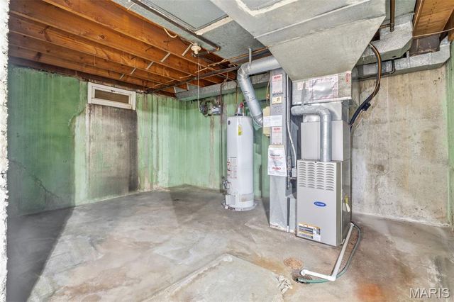 7958 Glenside Place, University City, MO 63130