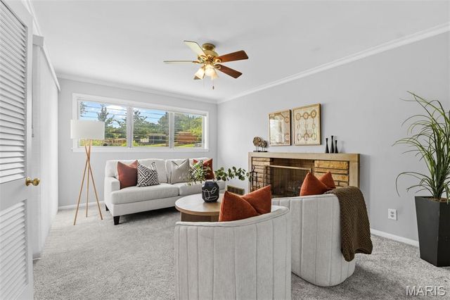 7958 Glenside Place, University City, MO 63130