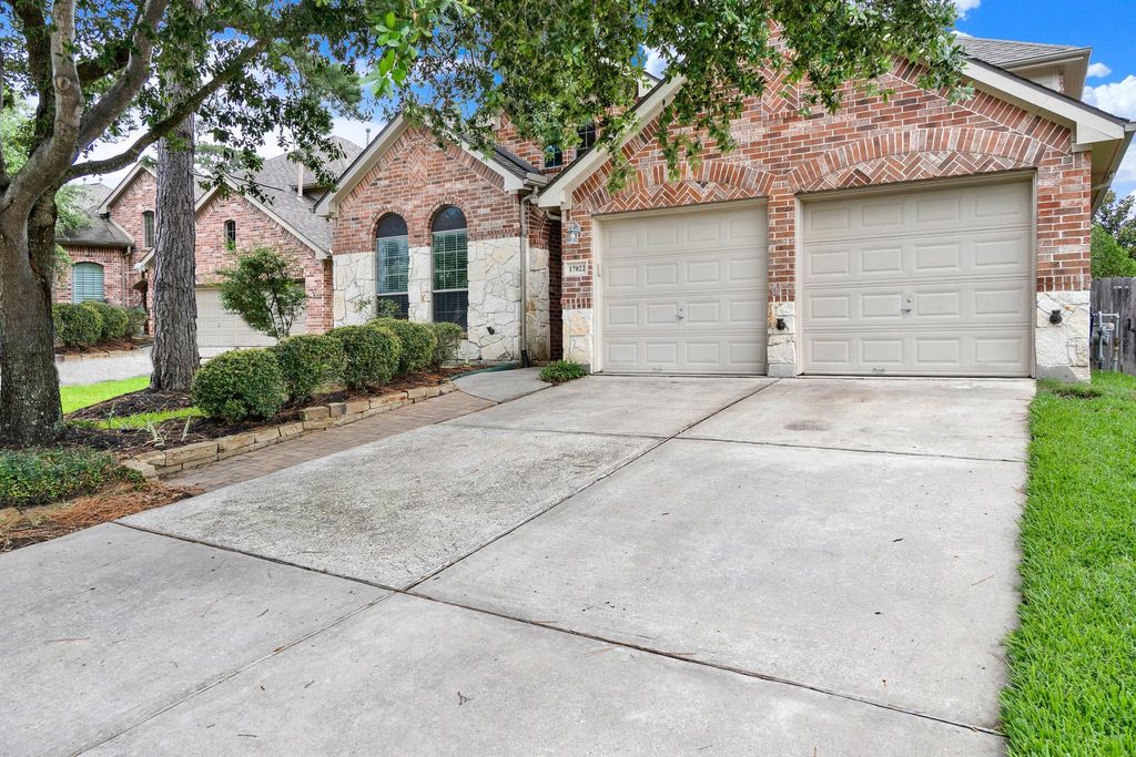 17022 Tallgrass Prairie Lane, Humble, TX 77346