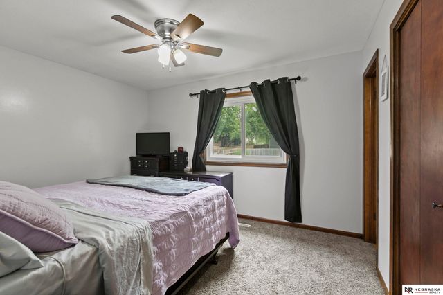 3300 N 71st Street, Lincoln, NE 68507