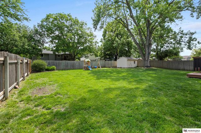3300 N 71st Street, Lincoln, NE 68507