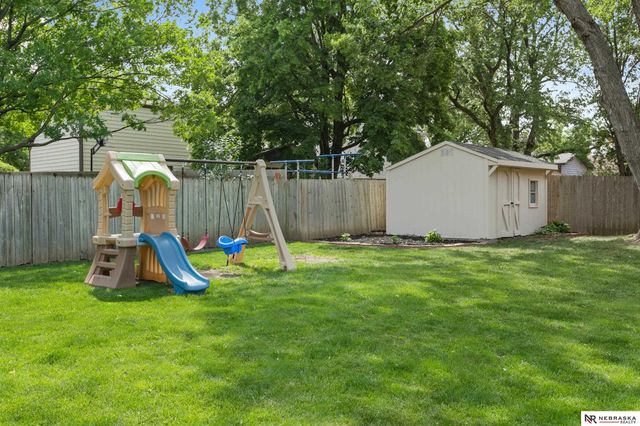 3300 N 71st Street, Lincoln, NE 68507
