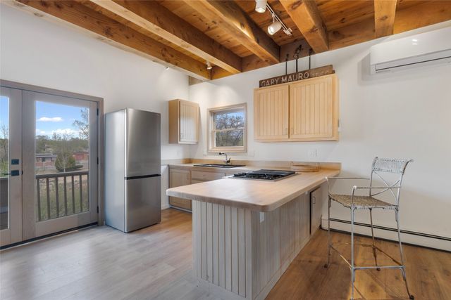 637 Alto Street A, Santa Fe, NM 87501