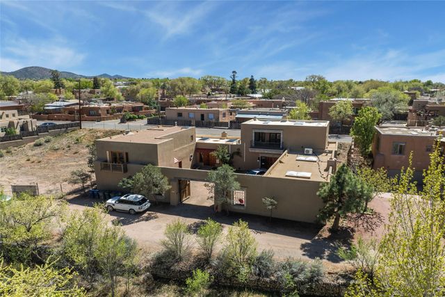 637 Alto Street A, Santa Fe, NM 87501