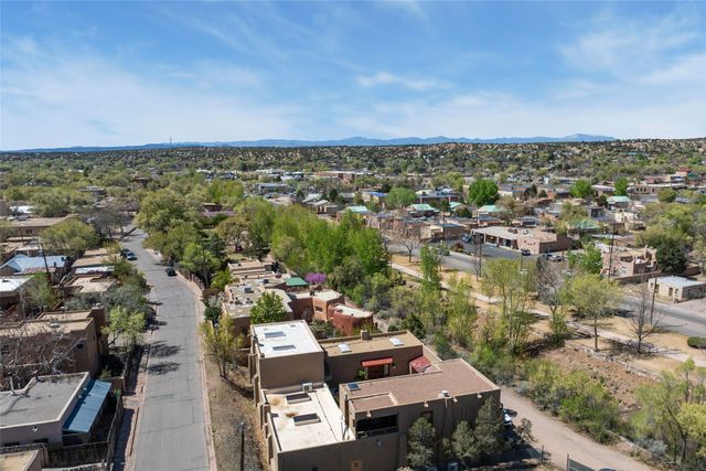 637 Alto Street A, Santa Fe, NM 87501