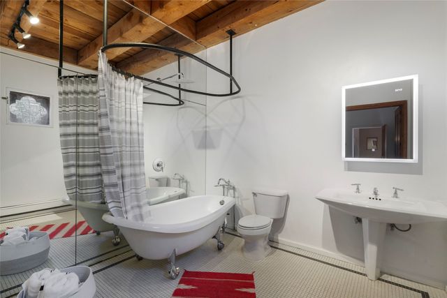 637 Alto Street A, Santa Fe, NM 87501