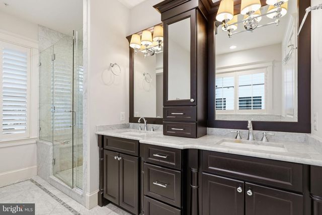 4517 FAIRFIELD DR, Bethesda, MD 20814