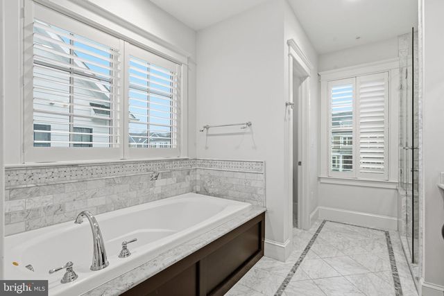 4517 FAIRFIELD DR, Bethesda, MD 20814