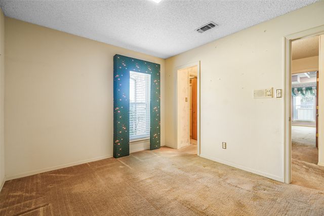 3705 Waycross Court, Arlington, TX 76016