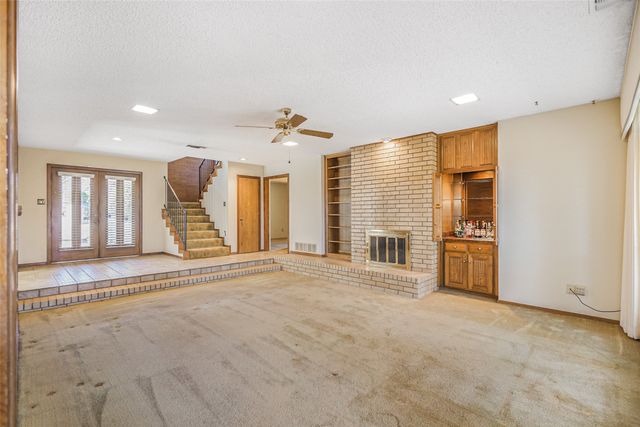 3705 Waycross Court, Arlington, TX 76016