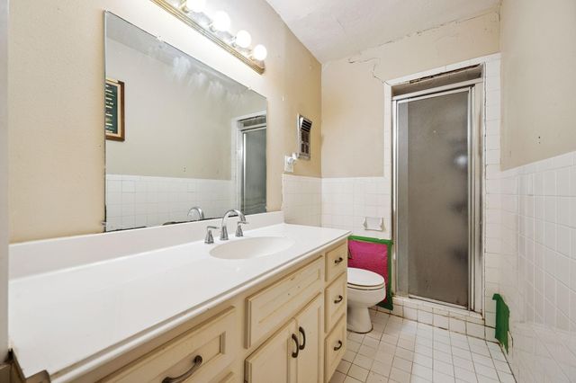 211 Rue Orleans Street, Baytown, TX 77520