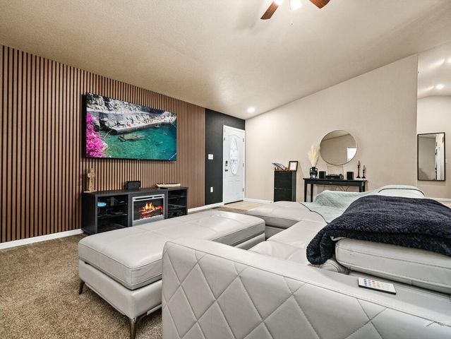 617 S Norwood Ave, Pueblo, CO 81001