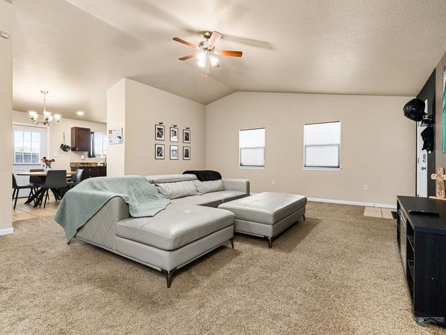 617 S Norwood Ave, Pueblo, CO 81001