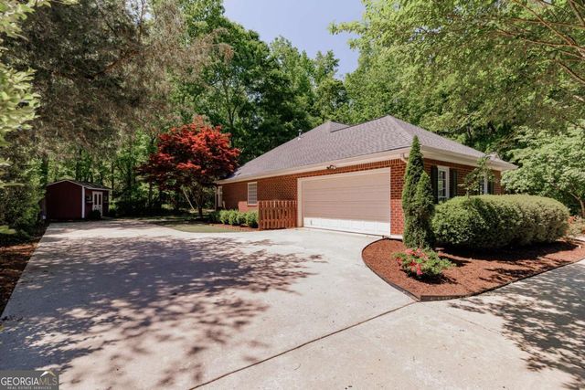 102 Buckeye Branch, Athens, GA 30605