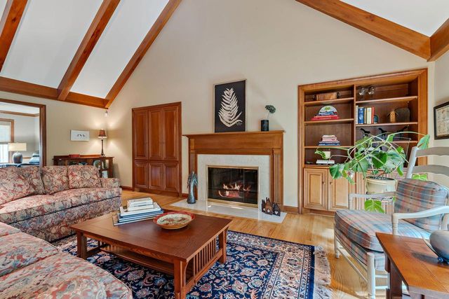 12332 N Golf DRIVE, Mequon, WI 53092