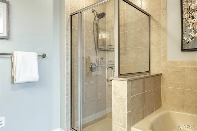 4909 Laclede Avenue 1204, St Louis, MO 63108