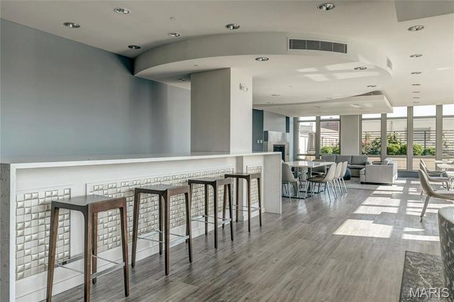 4909 Laclede Avenue 1204, St Louis, MO 63108