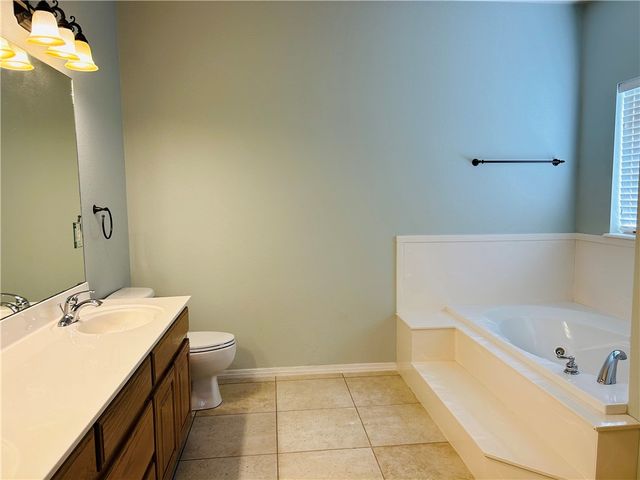 15 Mills Drive, Bella Vista, AR 72714