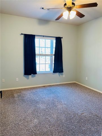 15 Mills Drive, Bella Vista, AR 72714