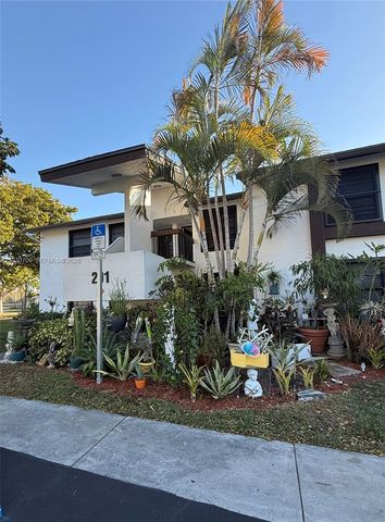 201 Lake Pointe Dr 202, Oakland Park, FL 33309