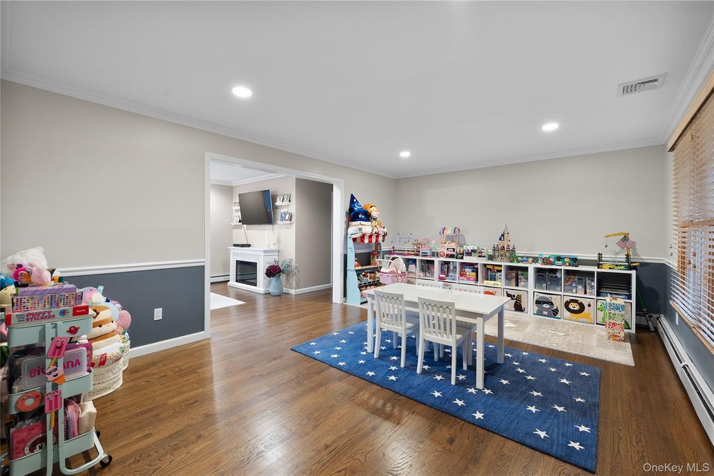 24 South Plaza, Amity Harbor, NY 11701 — photo 3