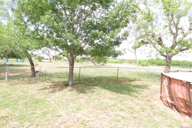 2126 CHURCH RD, Seguin, TX 78155