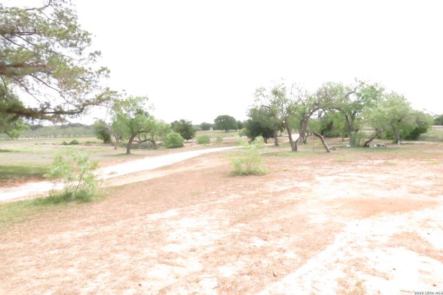2126 CHURCH RD, Seguin, TX 78155