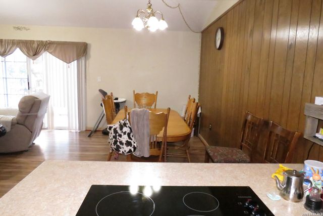 2126 CHURCH RD, Seguin, TX 78155