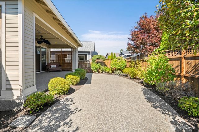 14509 Knoll Park Drive E, Bonney Lake, WA 98391