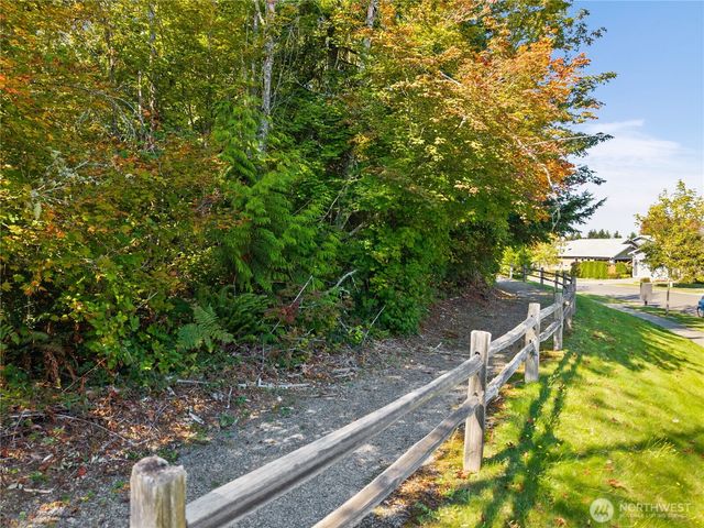 14509 Knoll Park Drive E, Bonney Lake, WA 98391