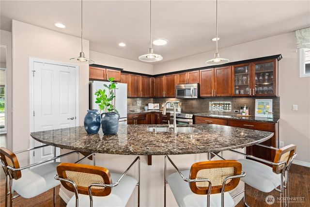14509 Knoll Park Drive E, Bonney Lake, WA 98391