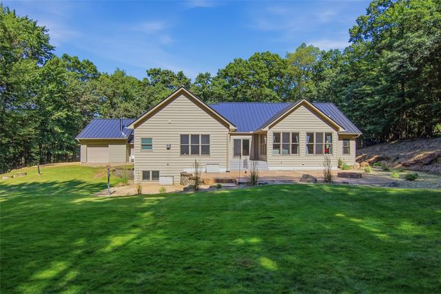 W245 Woodridge Drive, Eau Claire, WI 54701